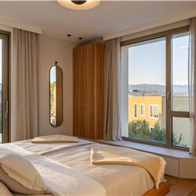 4 Bedroom Luxury Villa with Heated Pool and boat mooring, Ciovo near Trogir – Sleeps 8